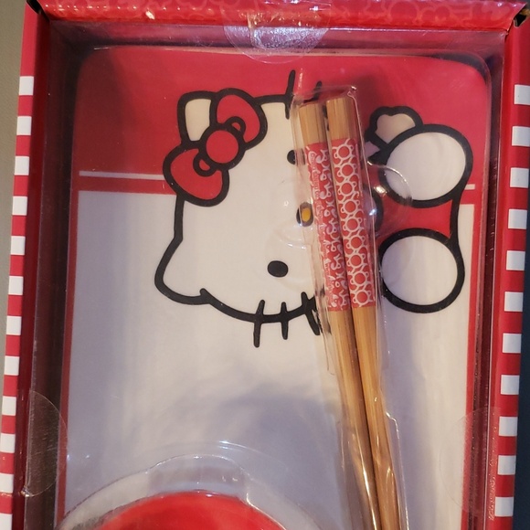 Hello Kitty Ceramic Sushi Plate Set NWT - Picture 3 of 7